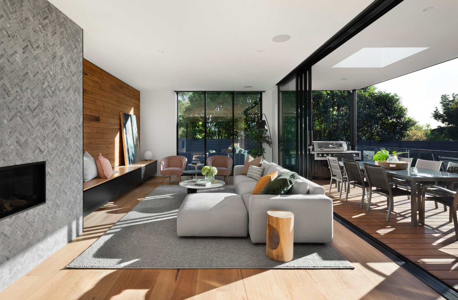 92f55db5 E8b1 410c 93d0 C1d0acfcdded